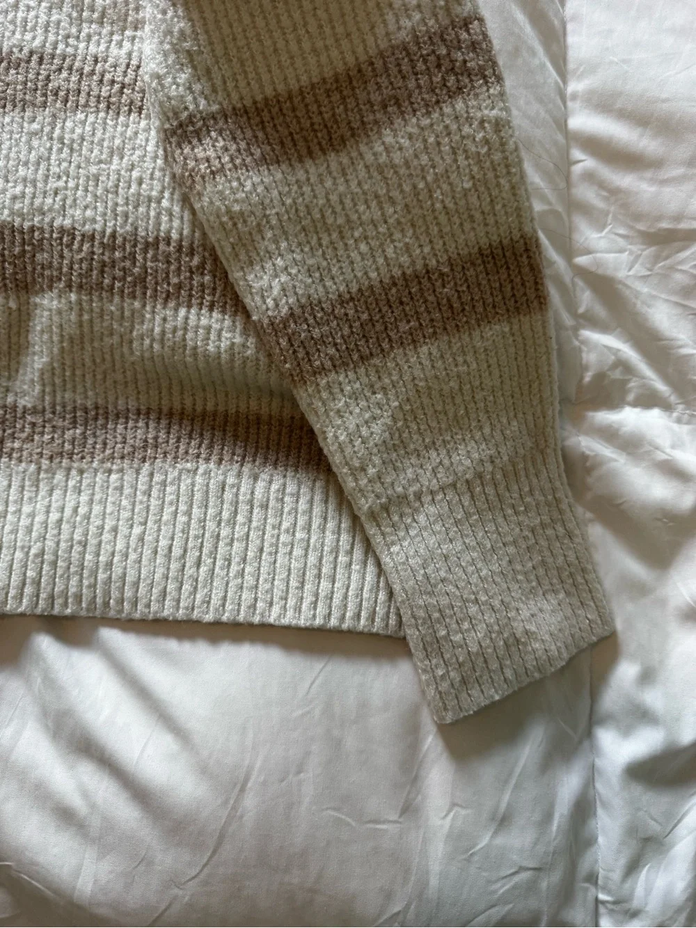 American Eagle Outfitters Cream Ribbed Crewneck Sweater